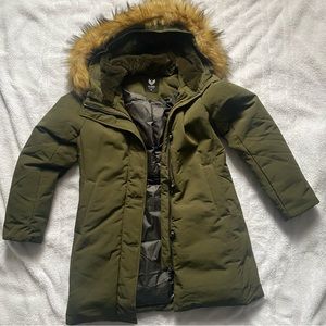 NWOT Valuker 90% Down Olive Winter Coat